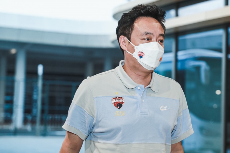 骚操作！博主：20年丁勇赛前都会找对方外援齐达内马特拉齐和解，提出给对方一份合同
